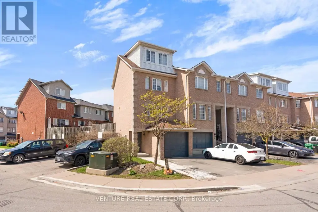 19 Spadina Road, Brampton (Brampton West)