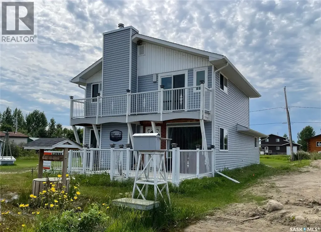 6 Bronco Drive, Delaronde Lake
