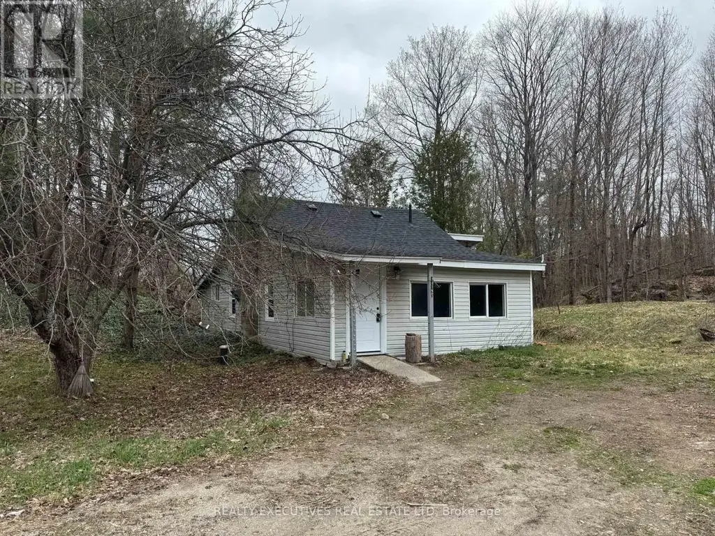 10146 509 Road N, Frontenac (Frontenac North)