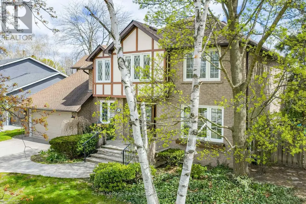 2082 Mississauga Road, Mississauga (Sheridan)