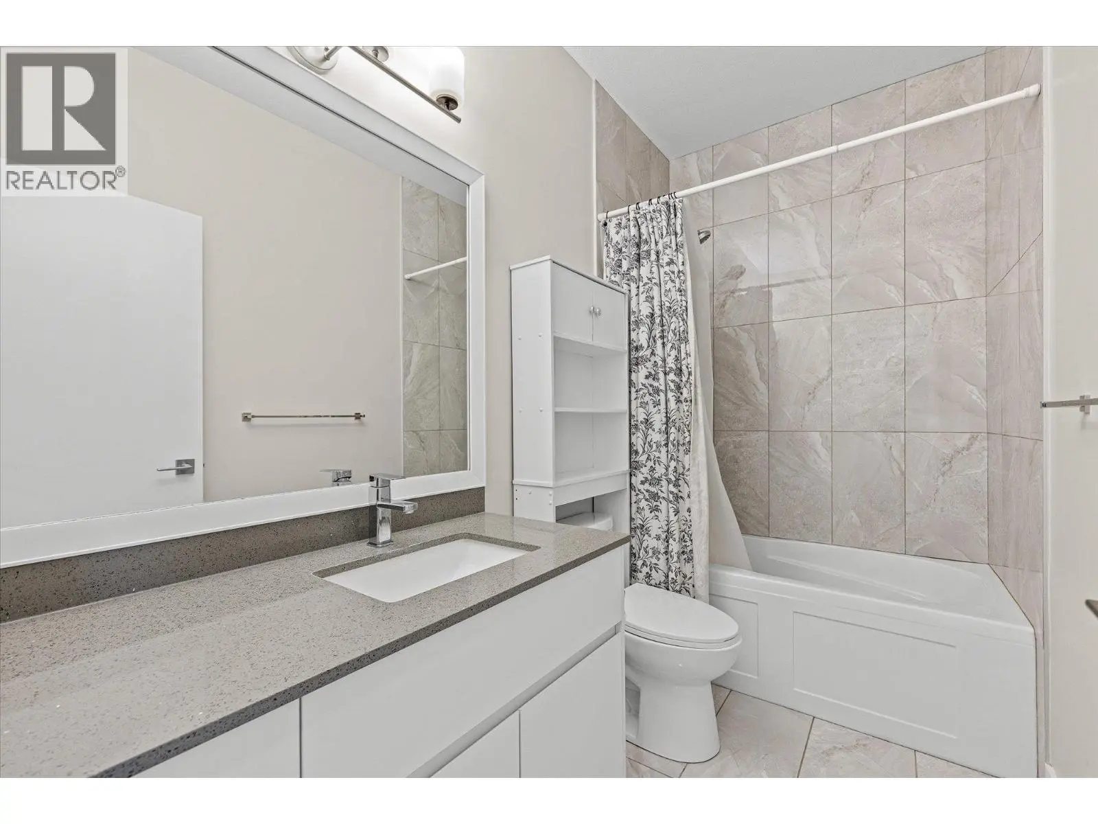 255 Taylor Road Unit# 17. Kelowna, British Columbia