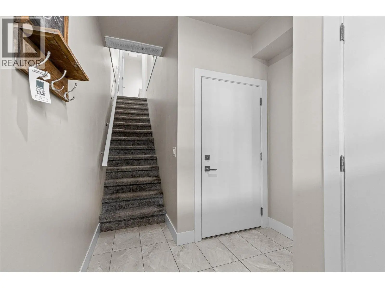 255 Taylor Road Unit# 17. Kelowna, British Columbia