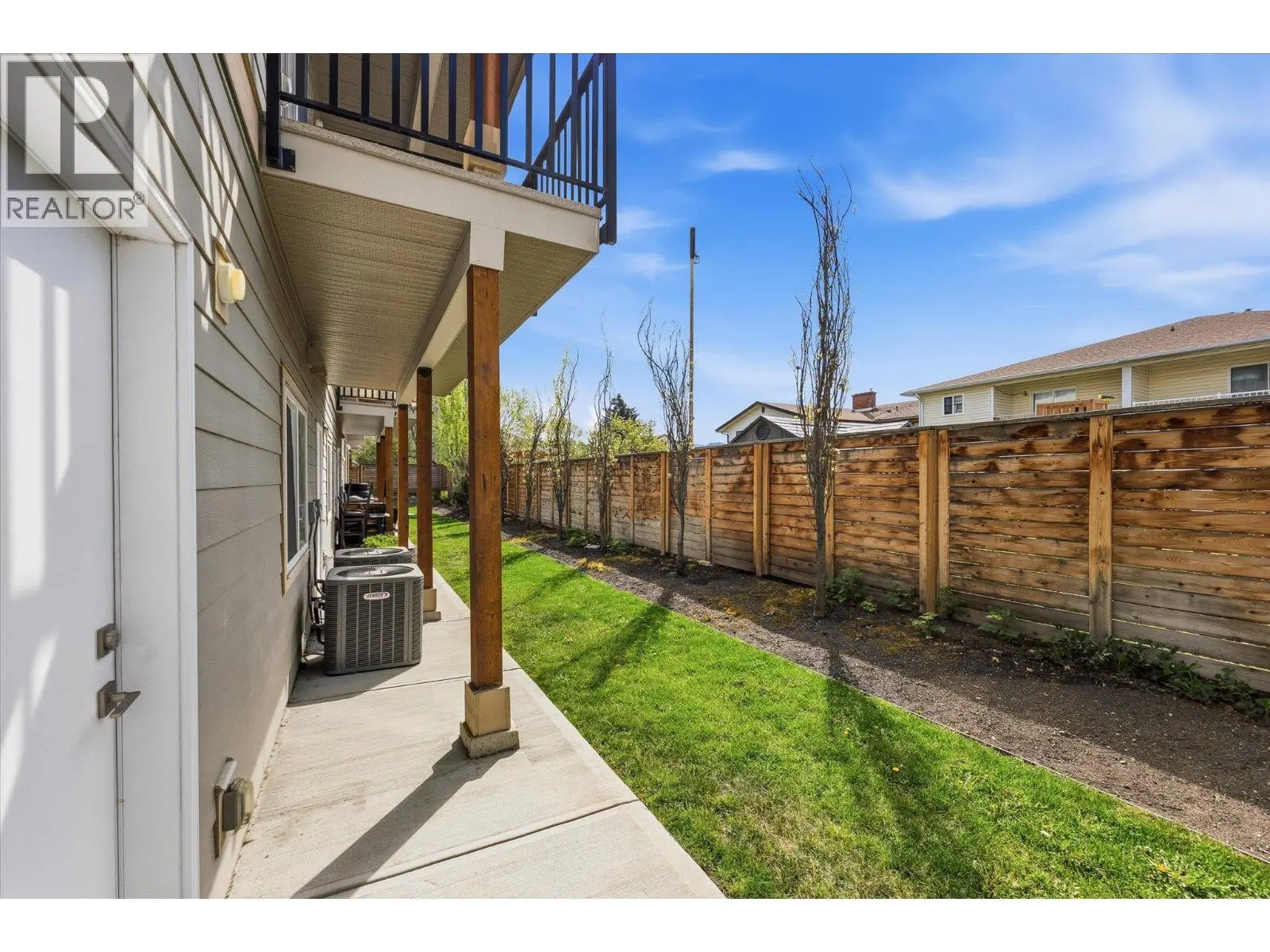 255 Taylor Road Unit# 17. Kelowna, British Columbia