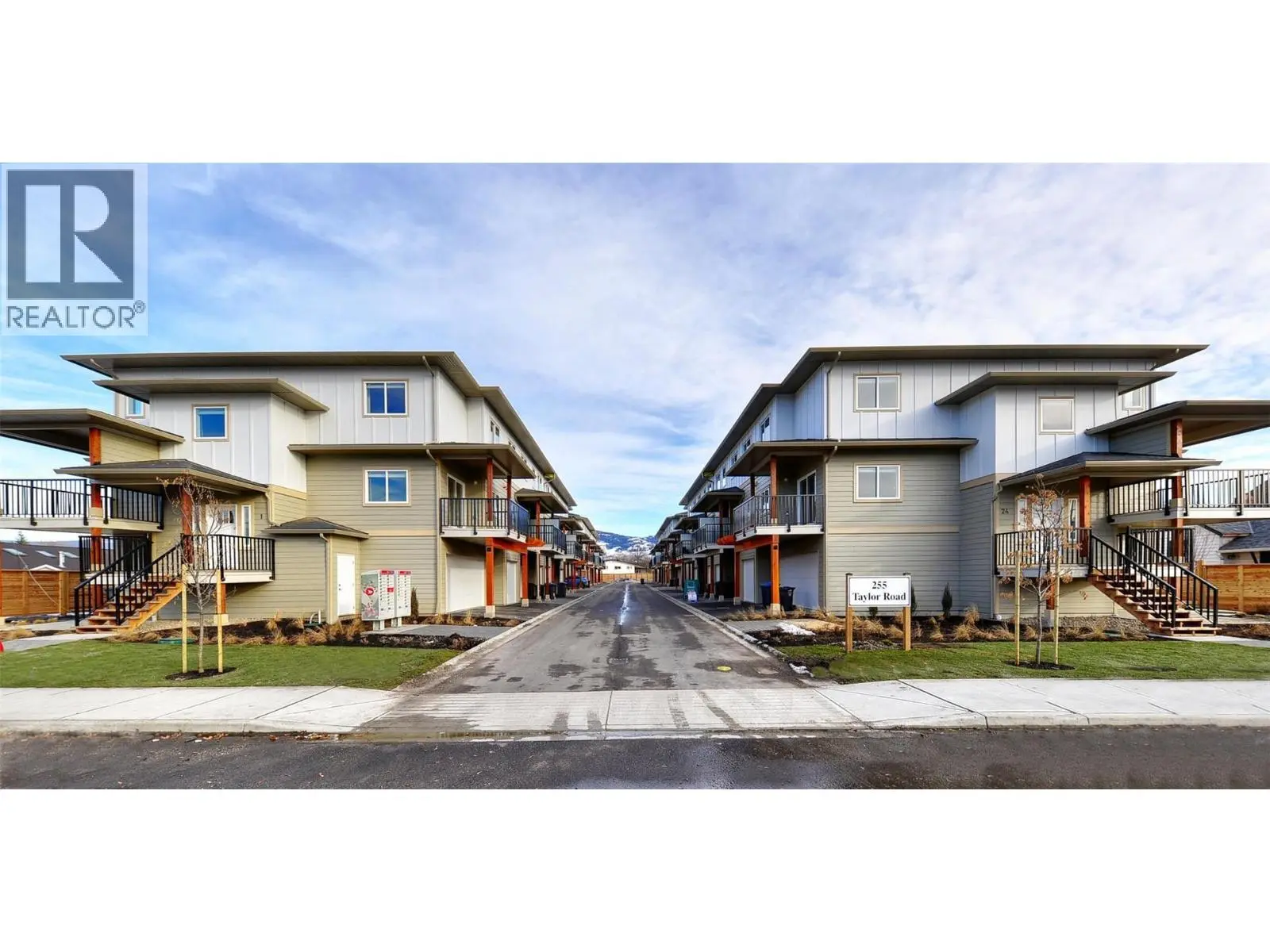 255 Taylor Road Unit# 17. Kelowna, British Columbia