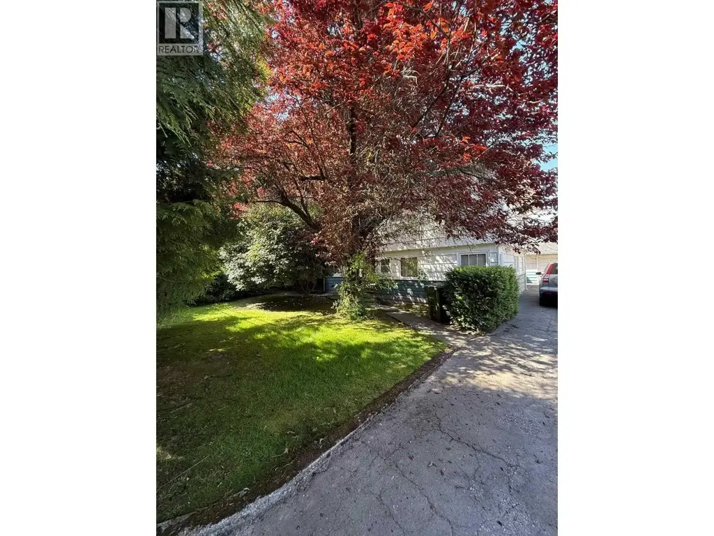 8251 Leslie Road, Richmond