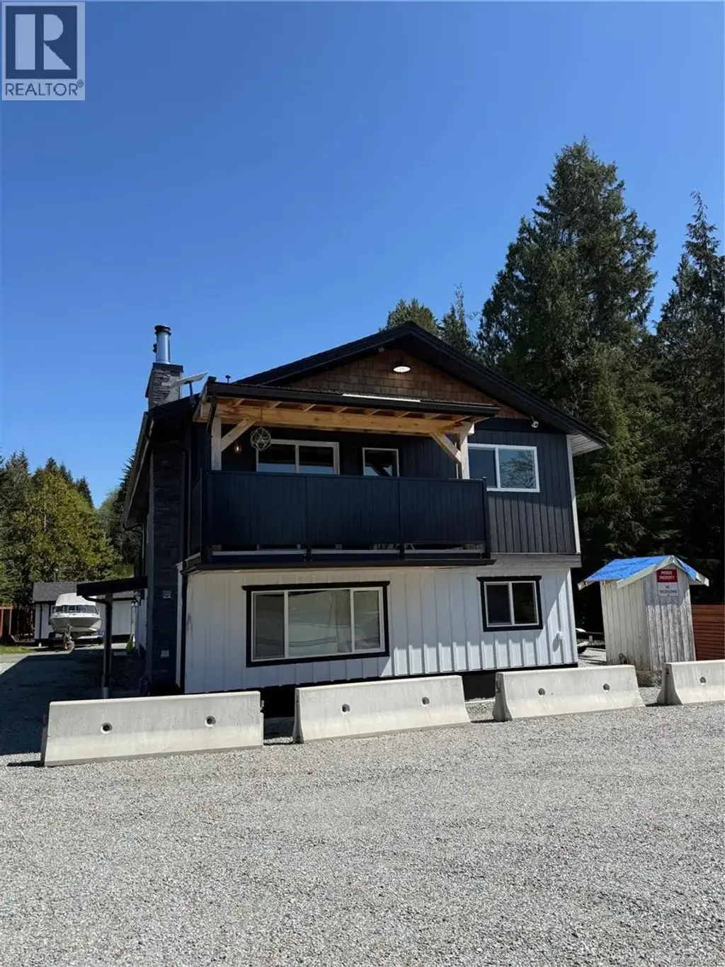 251 Frigate Rd, Bamfield
