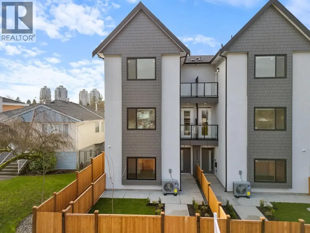 2 6639 Acacia Avenue, Burnaby
