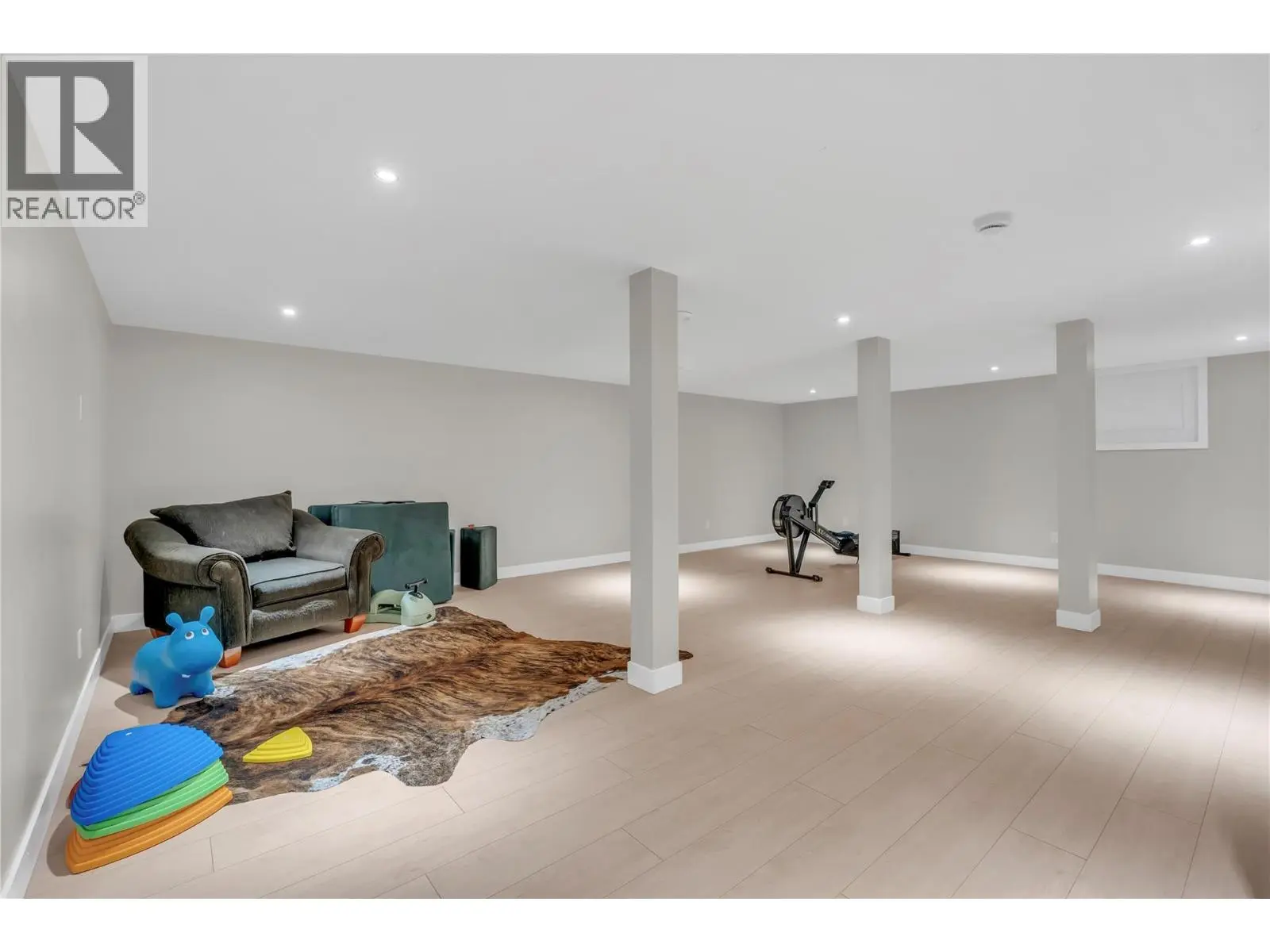 8388 Princeton Summerland Road. Summerland, British Columbia