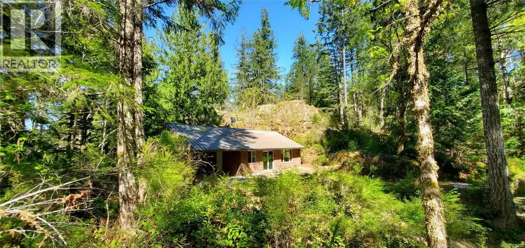 226 Bold Point Rd, Quadra Island