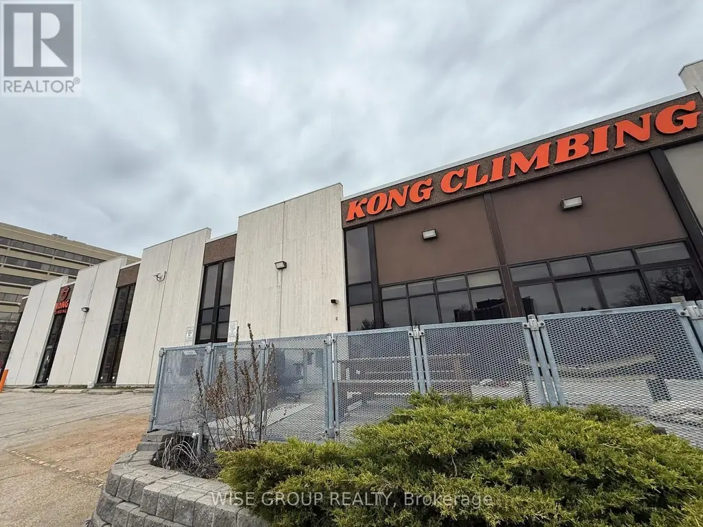 100a - 2450 Victoria Park Avenue, Toronto (Henry Farm)