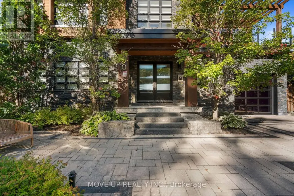 10 Hiawatha Avenue, Wasaga Beach