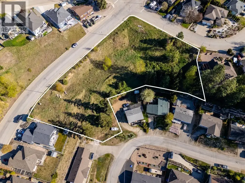 1827 Mountain View Avenue, Lumby