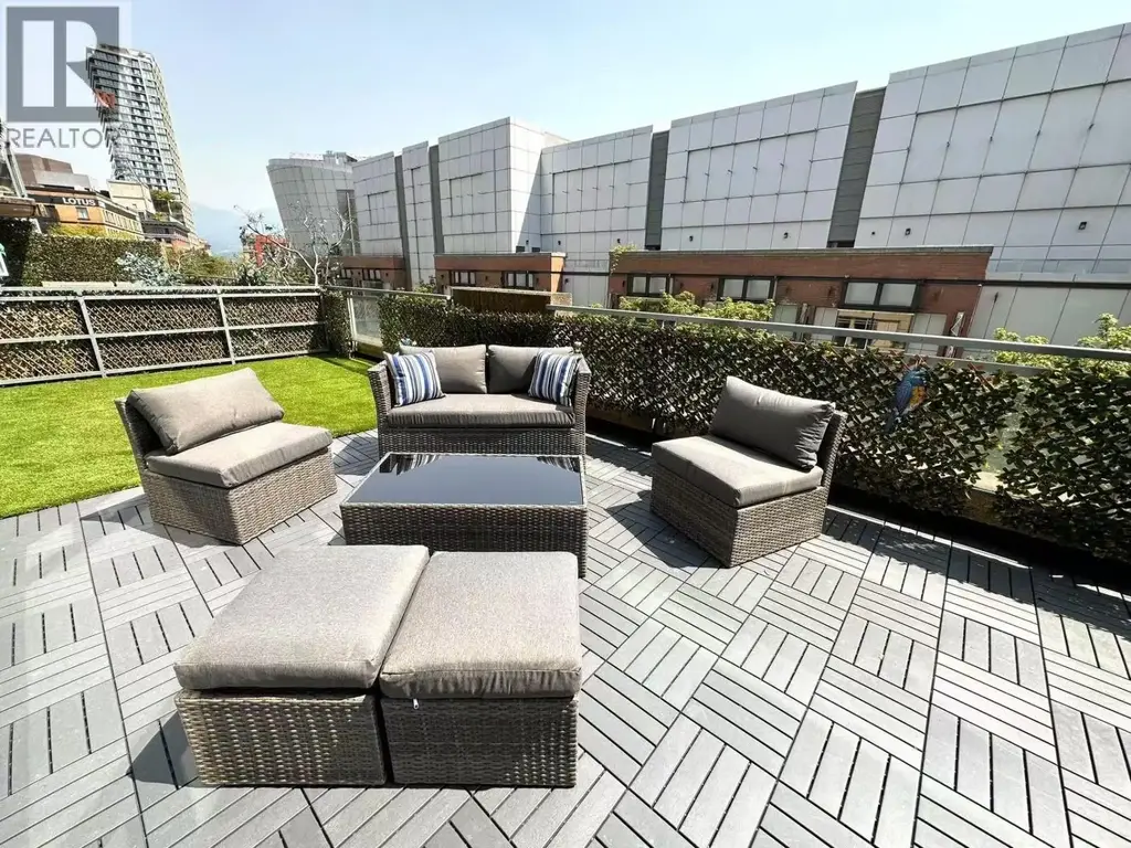 311 555 Abbott Street, Vancouver