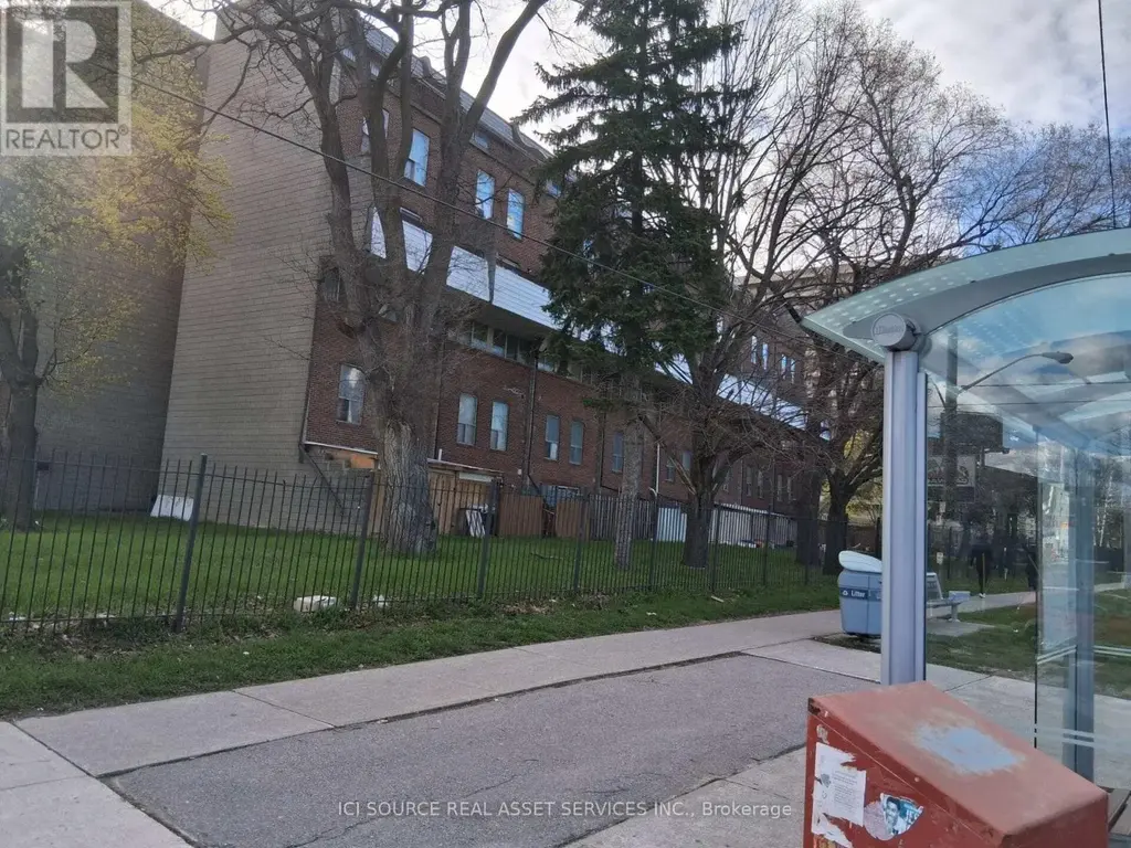 148 - 10 Eddystone Avenue, Toronto (Glenfield-Jane Heights)