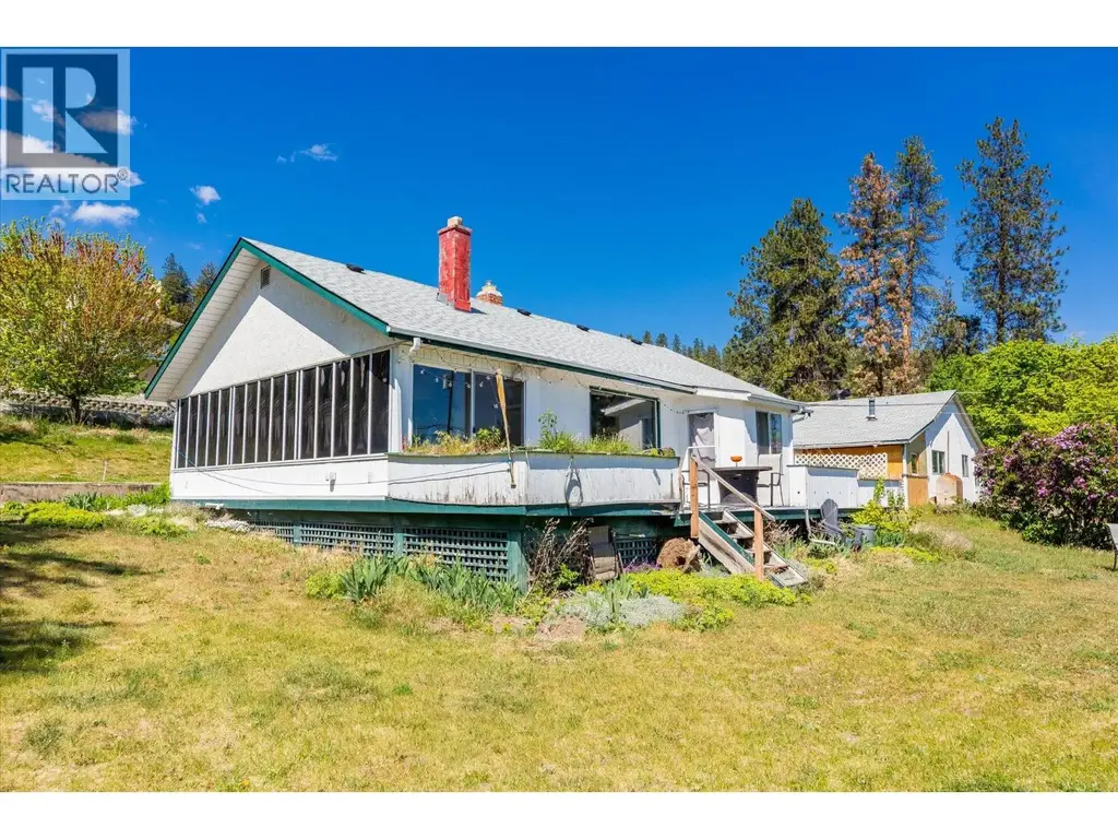 6488 Renfrew Road, Peachland