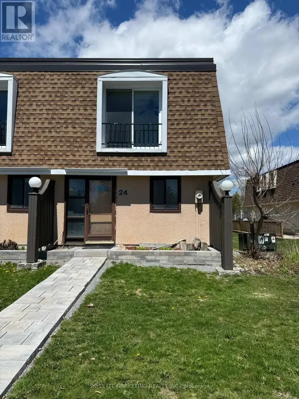 24 - 2 Paradise Boulevard, Ramara (Brechin)