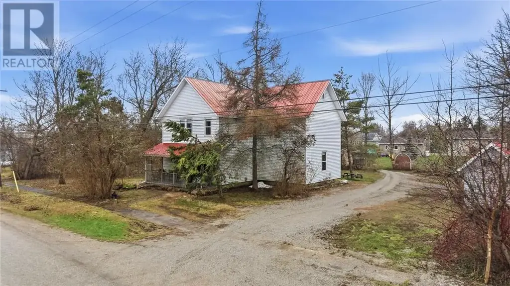 75 Wellington Street, Manitowaning