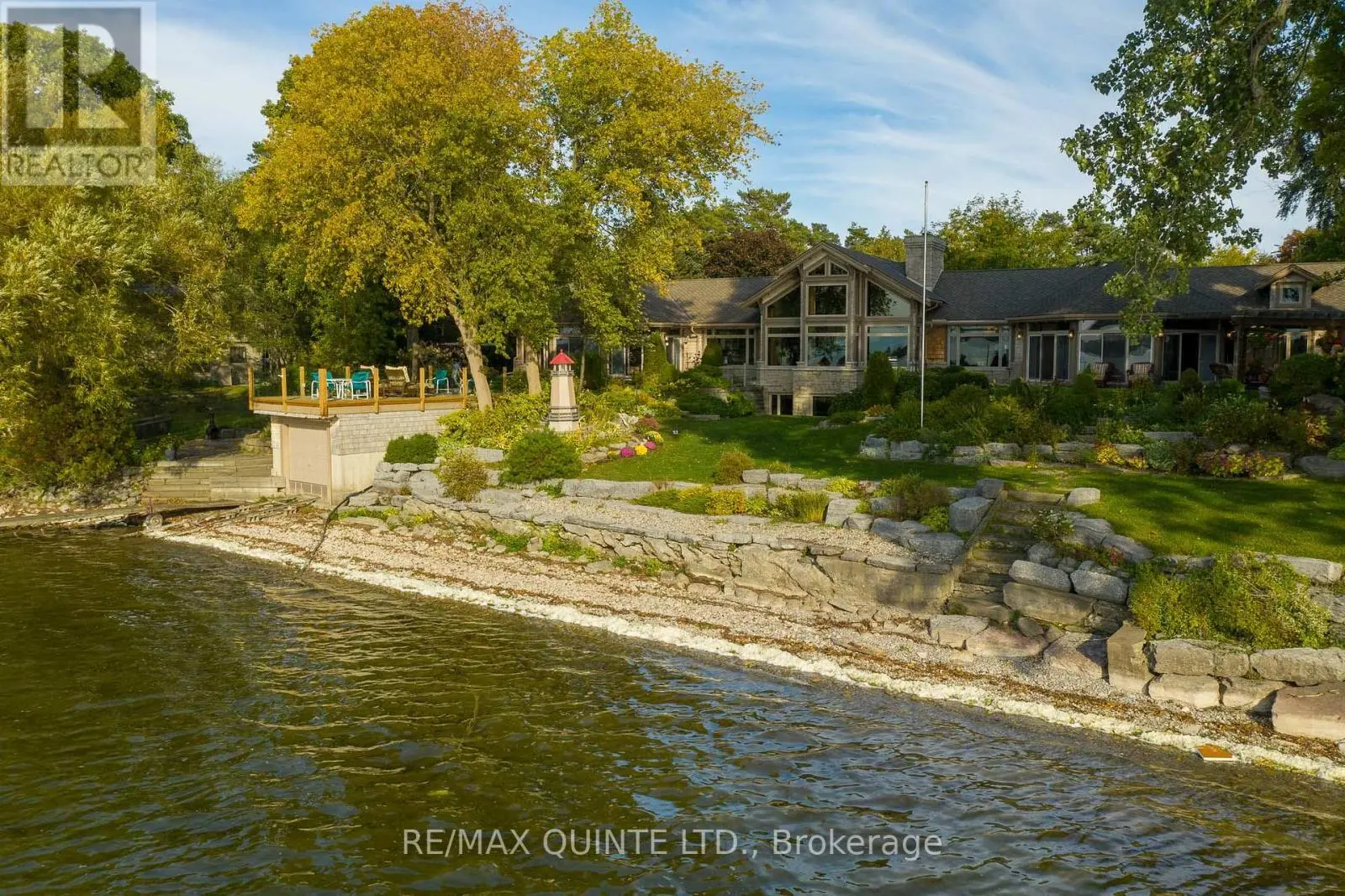 18 Loop Lane, Prince Edward County (Hallowell Ward)
