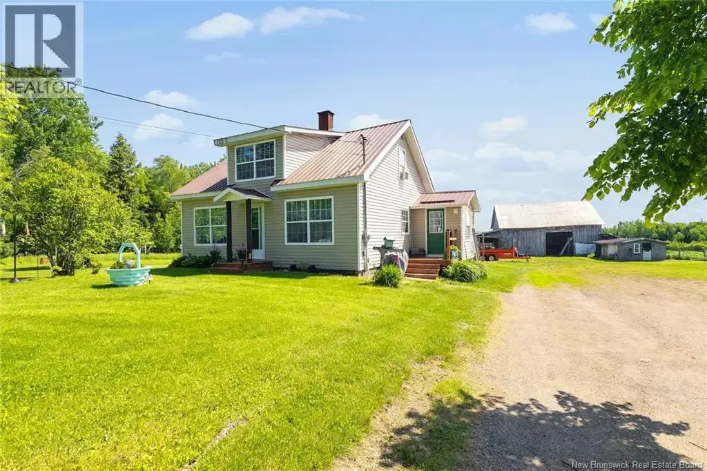 240 Briggs Corner Road, Briggs Corner