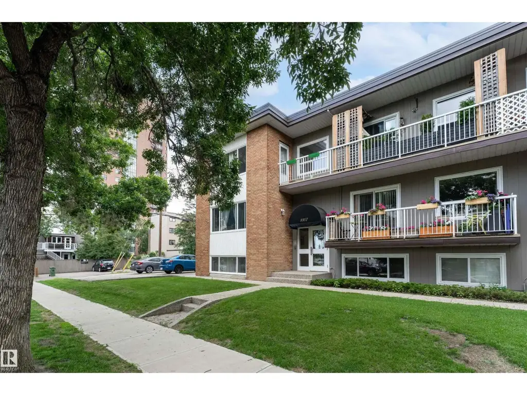 #5 8807 101 St Nw, Edmonton