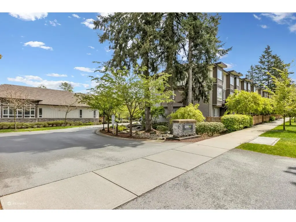 115 5888 144 Street, Surrey