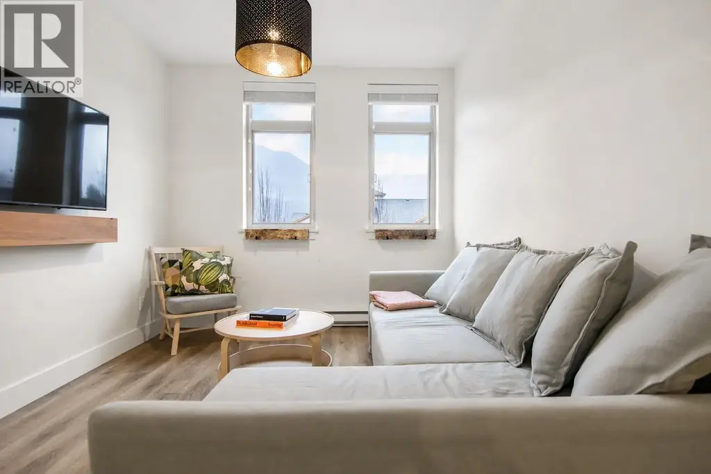 305 7330 Arbutus Street, Pemberton