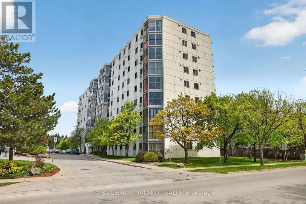 810 - 127 Belmont Drive, London South (South O)