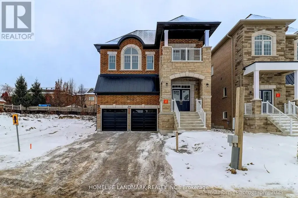 219 Seguin Street, Richmond Hill (Oak Ridges)