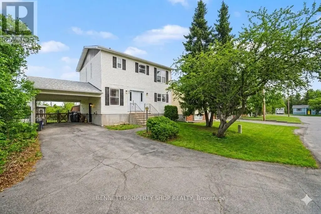 22 Poole Creek Crescent, Ottawa