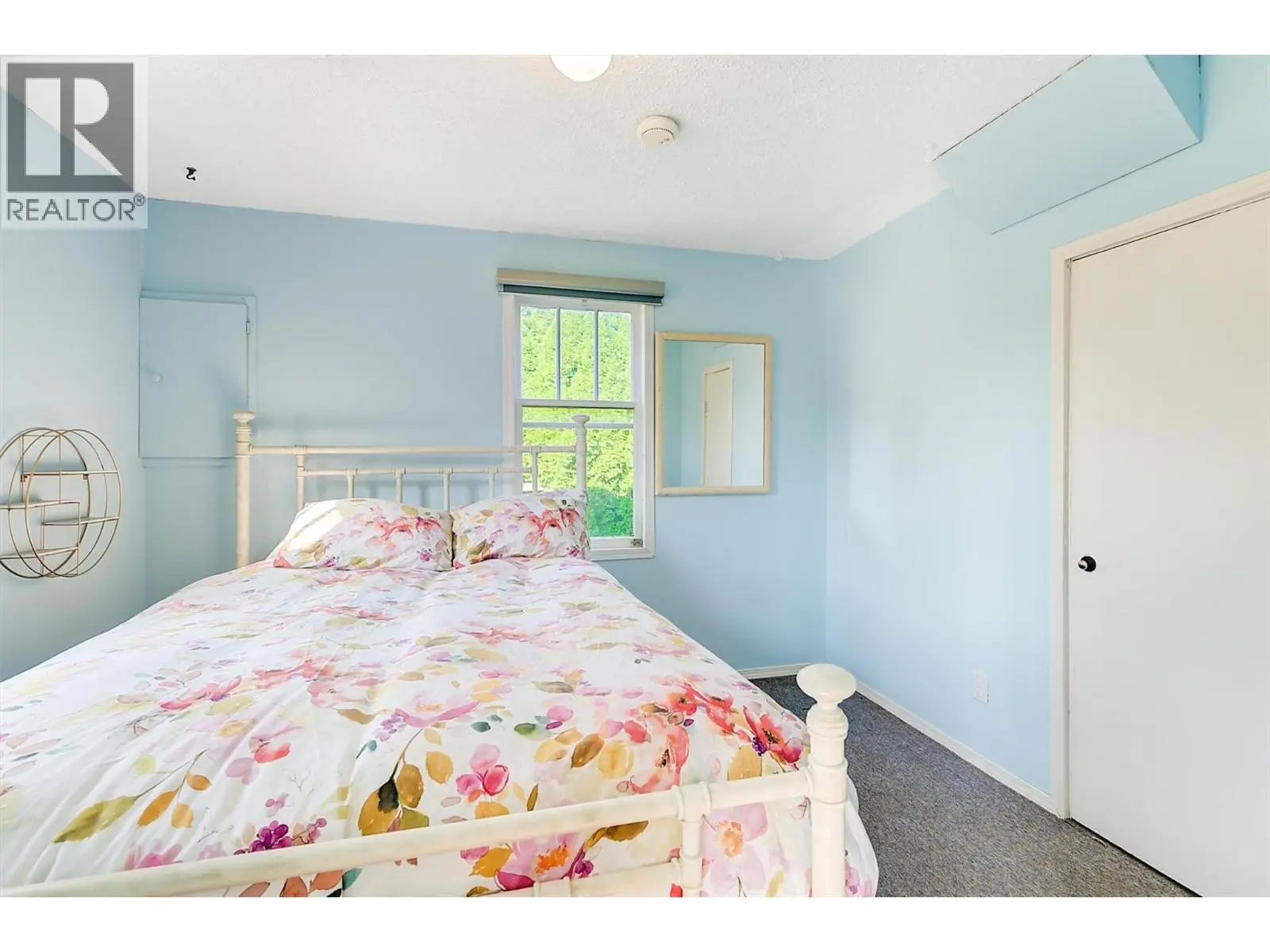 1060 Tataryn Road. Kelowna, British Columbia