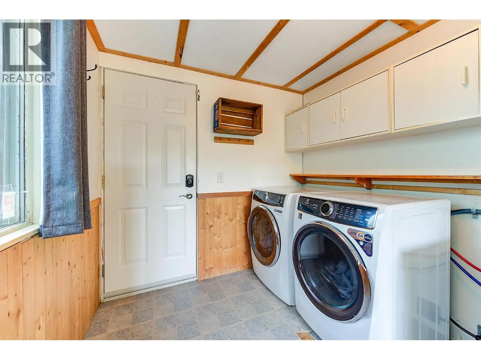 1060 Tataryn Road. Kelowna, British Columbia