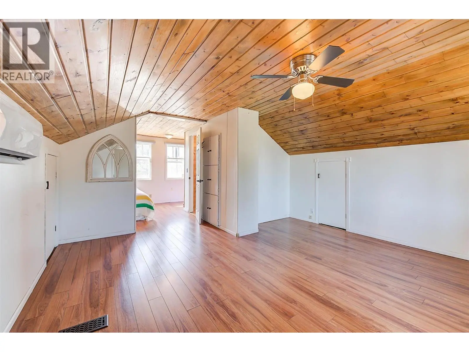 1060 Tataryn Road. Kelowna, British Columbia