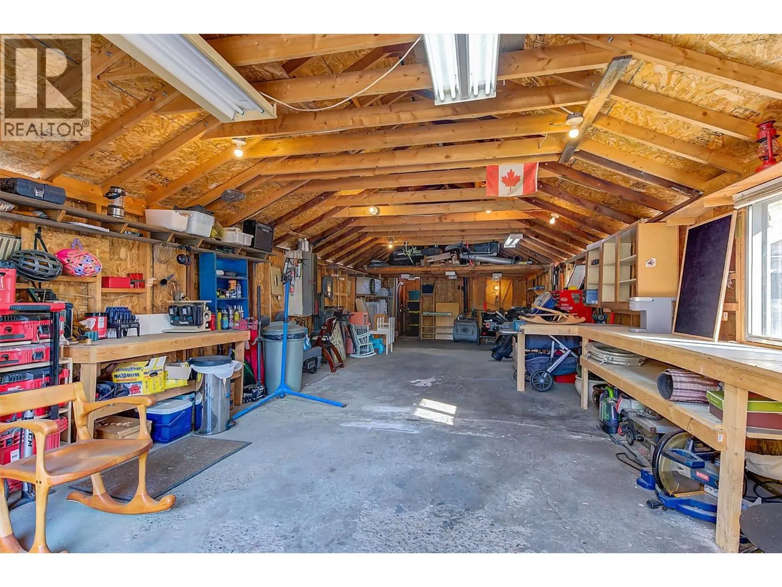 1060 Tataryn Road. Kelowna, British Columbia