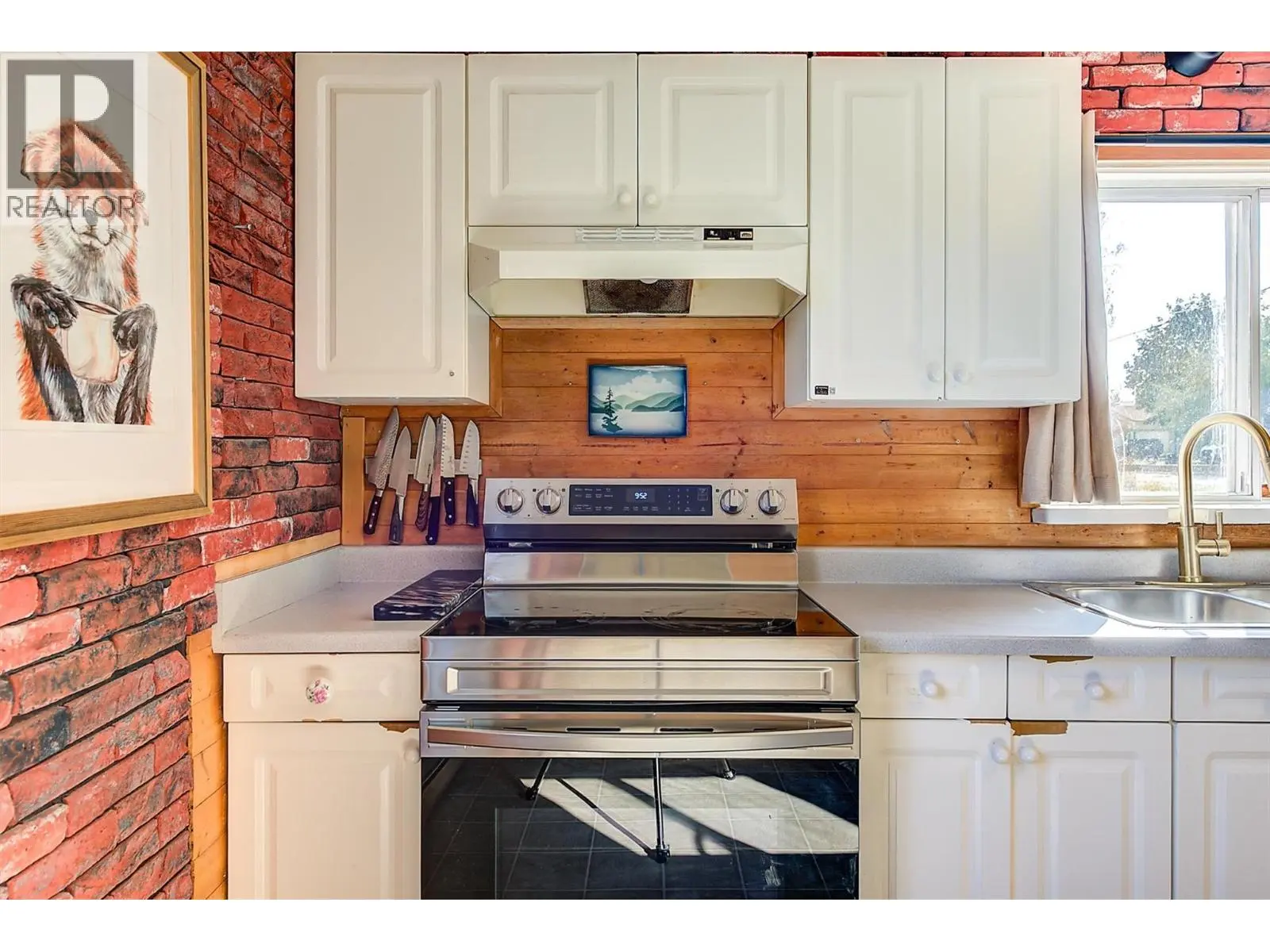 1060 Tataryn Road. Kelowna, British Columbia