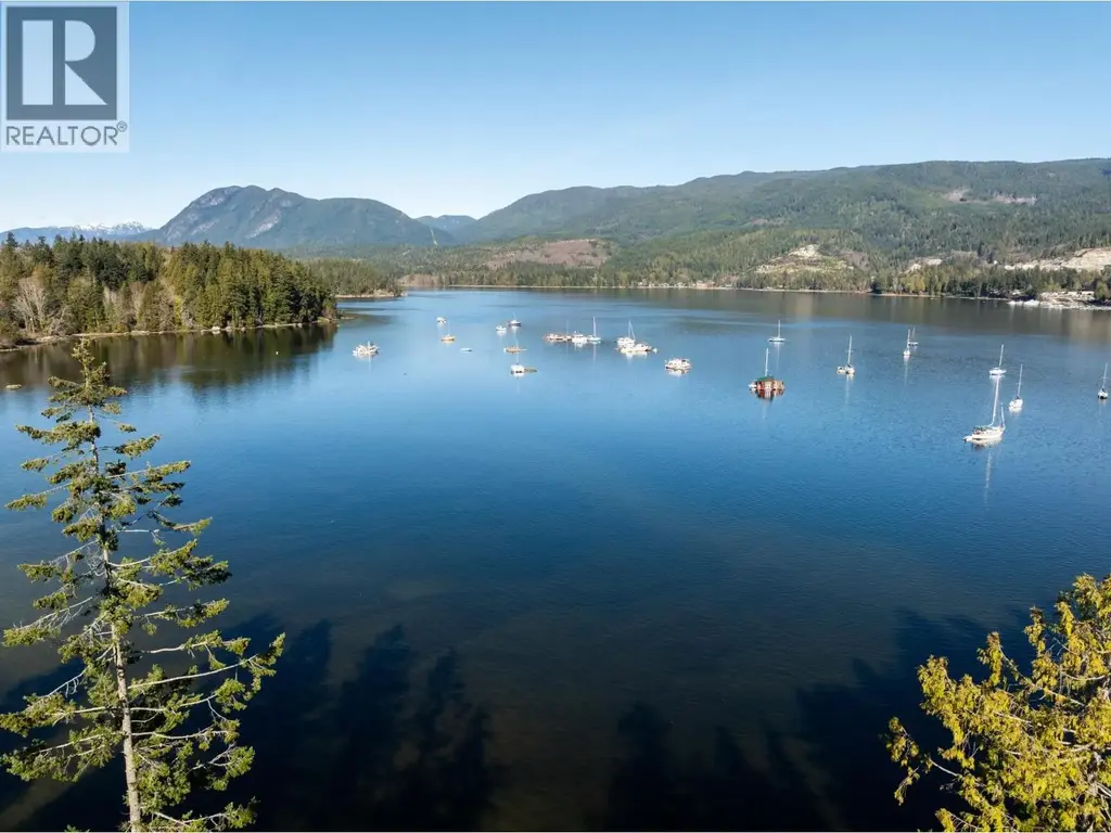 5830 Marine Way, Sechelt