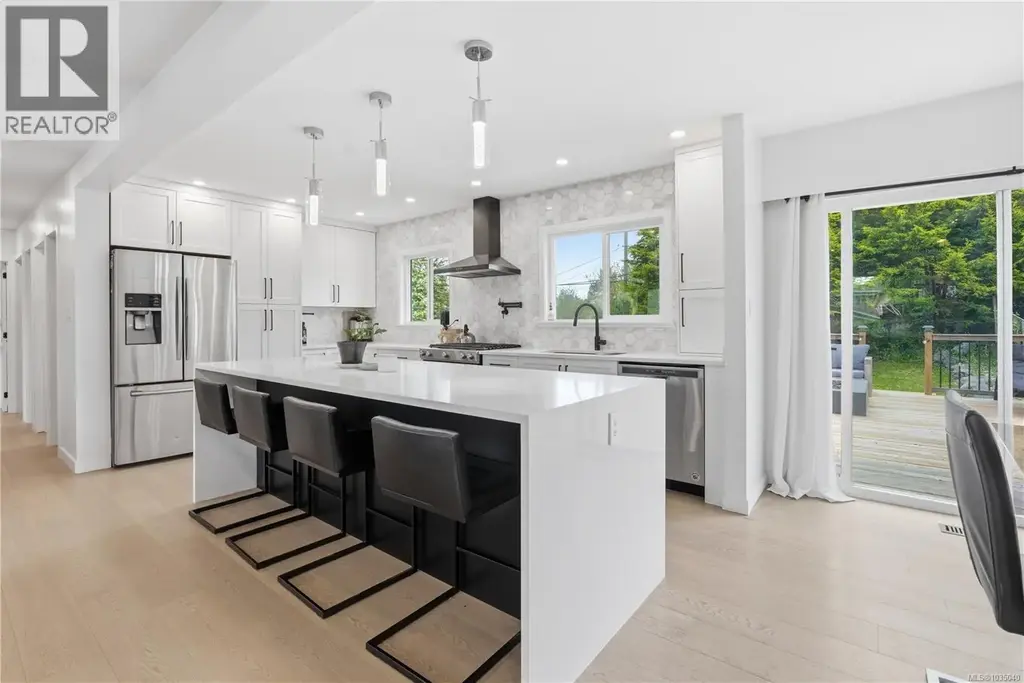 4261 Carey Rd, Saanich