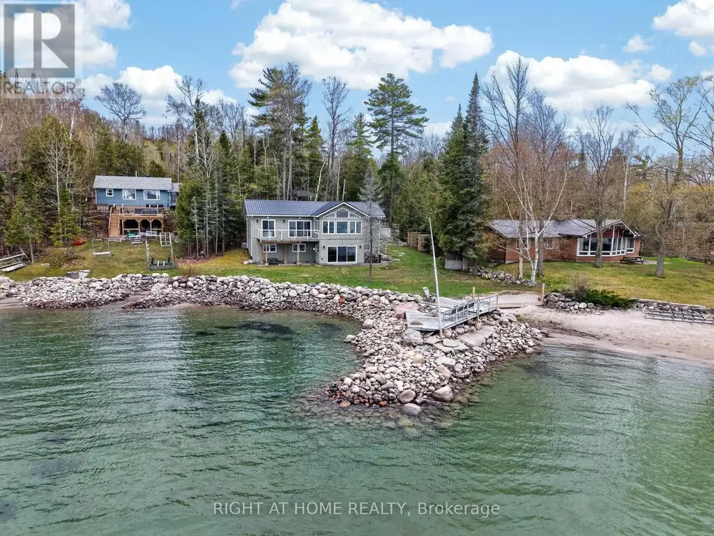 442 Silver Birch Drive, Tiny