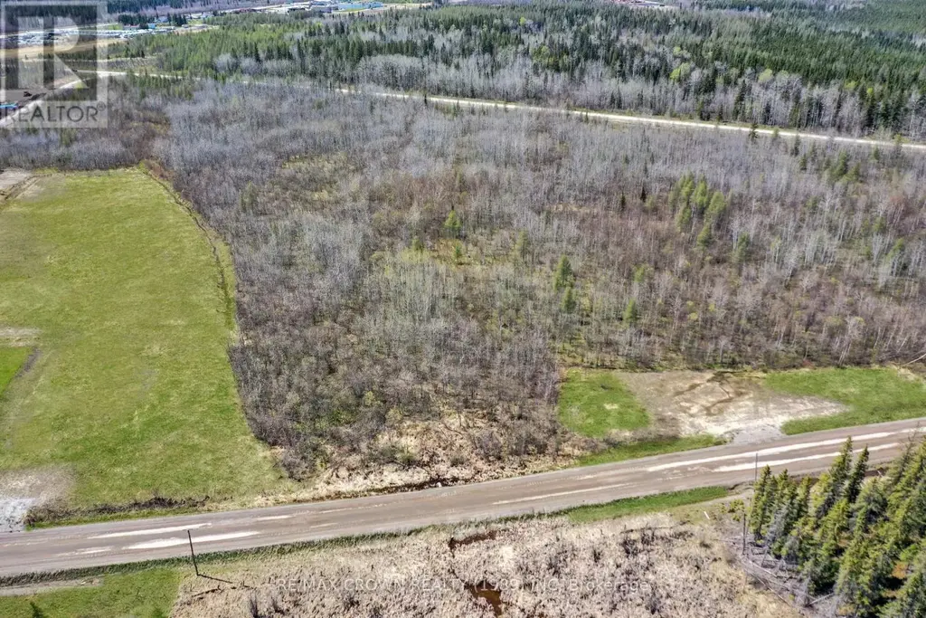 69 Clear Lake Road N, Kapuskasing