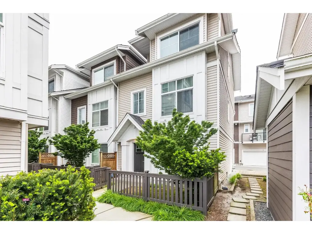 30 12073 62 Avenue, Surrey