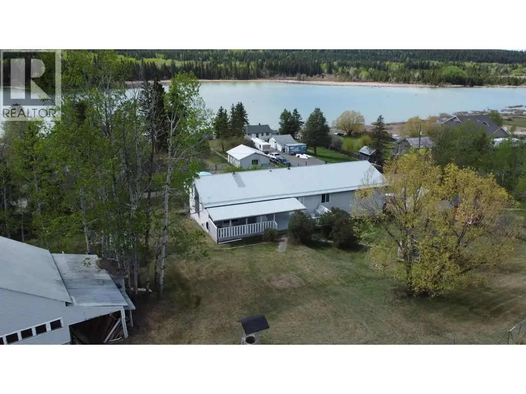 3451 Dunsmuir Road, Lac La Hache