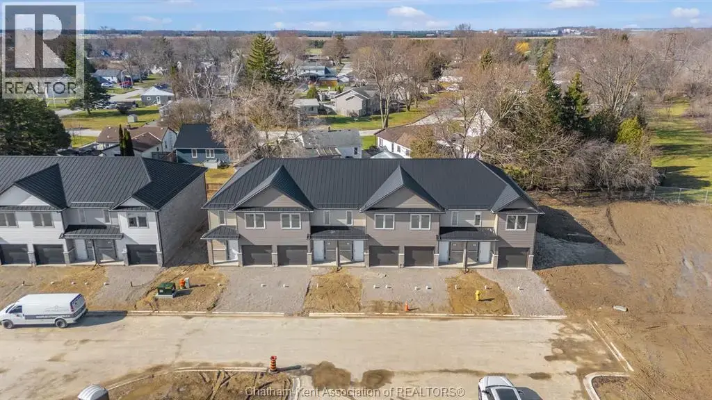 9 Magnolia Lane, Chatham