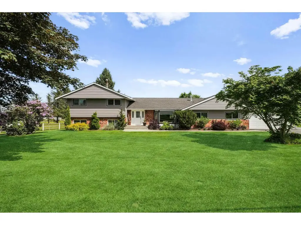 21723 24 Avenue, Langley