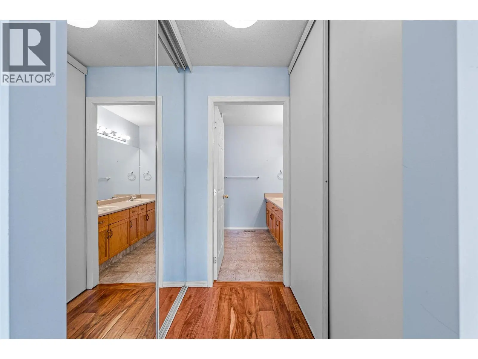 1874 Parkview Crescent Unit# 17. Kelowna, British Columbia