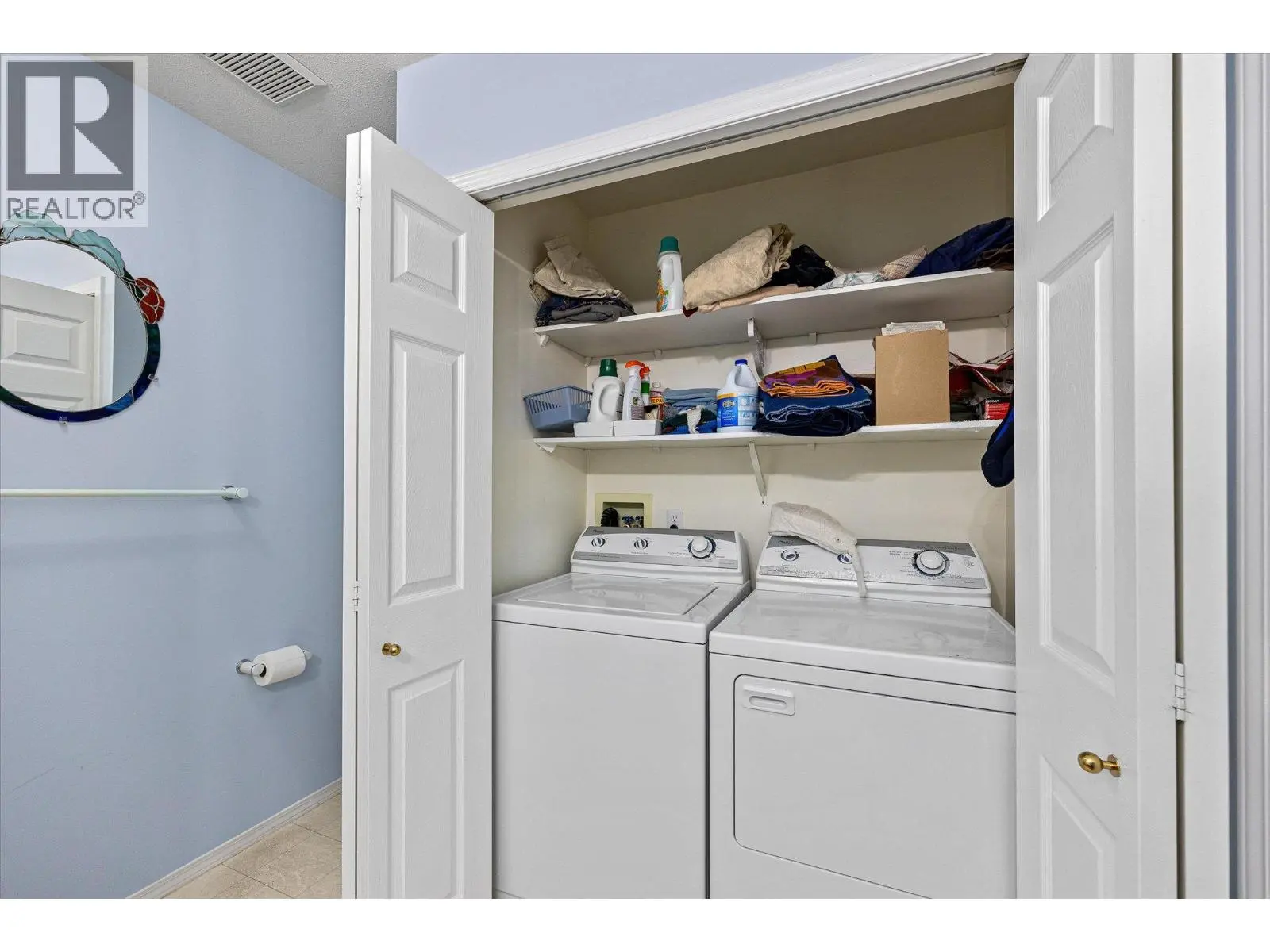 1874 Parkview Crescent Unit# 17. Kelowna, British Columbia