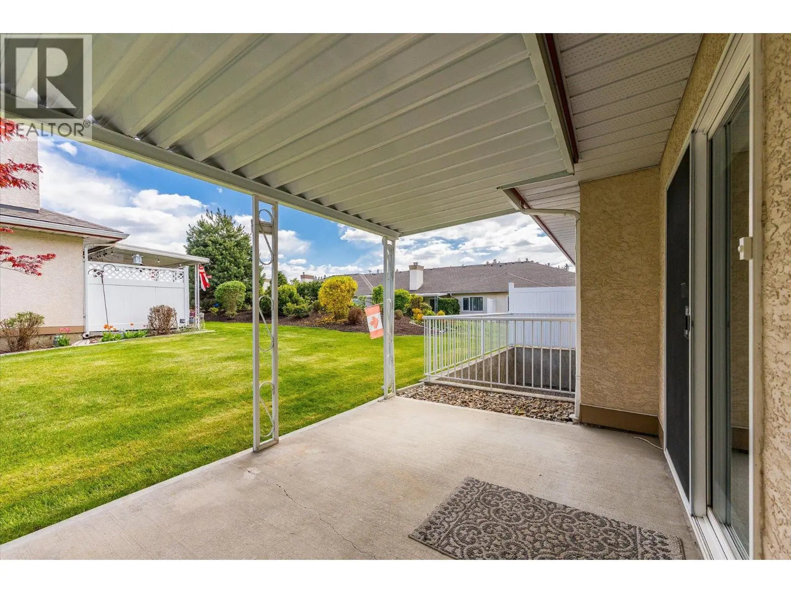 1874 Parkview Crescent Unit# 17. Kelowna, British Columbia