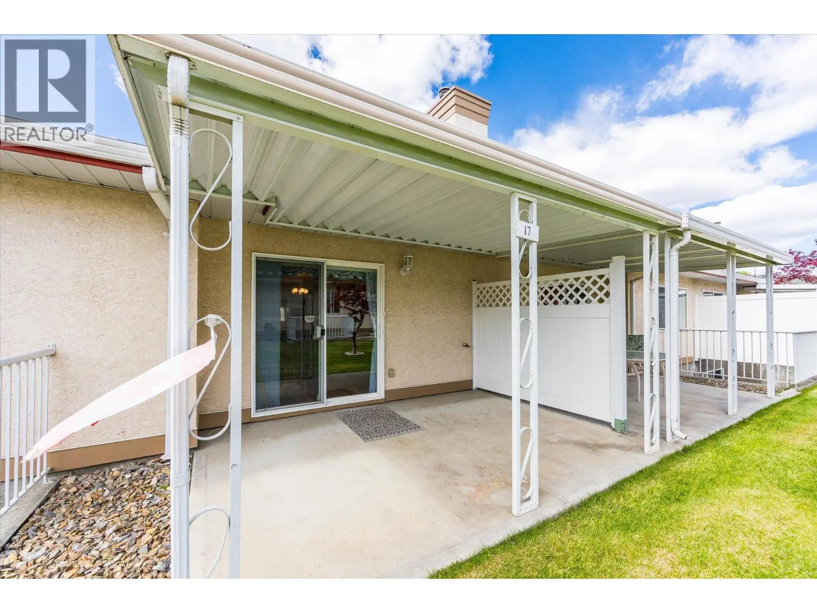 1874 Parkview Crescent Unit# 17. Kelowna, British Columbia