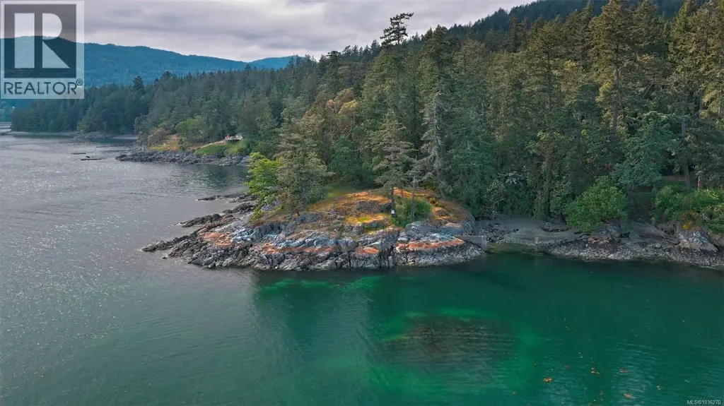 157 Menhinick Dr, Salt Spring