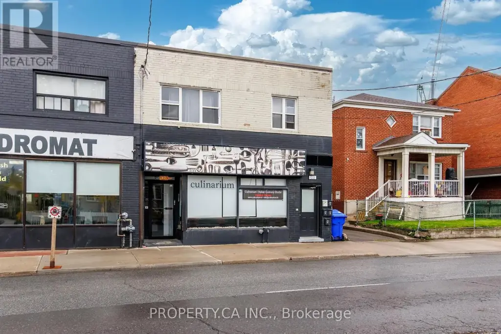 1213 Weston Road, Toronto (Mount Dennis)