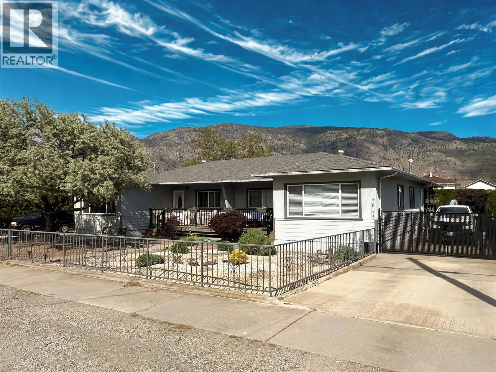 Photo of Listing #10386629