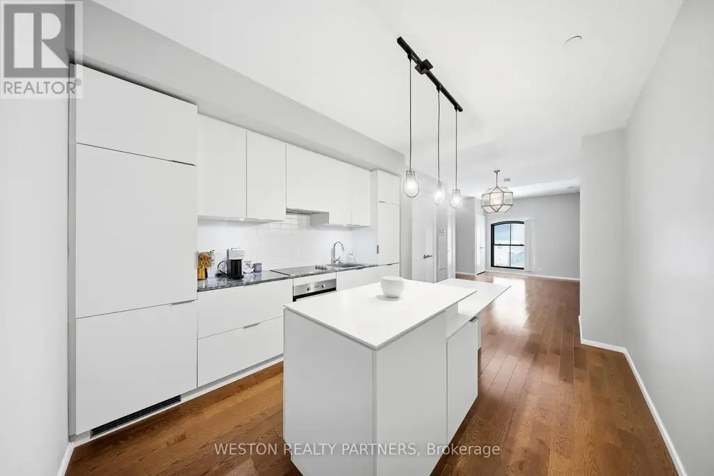 208 - 5 St Joseph Street, Toronto (Bay Street Corridor)